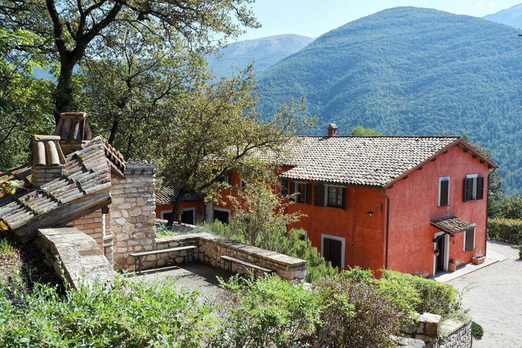 Вілла Casale Rosso Castel San Felice Екстер'єр фото