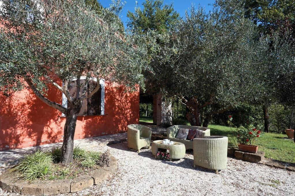 Вілла Casale Rosso Castel San Felice Екстер'єр фото