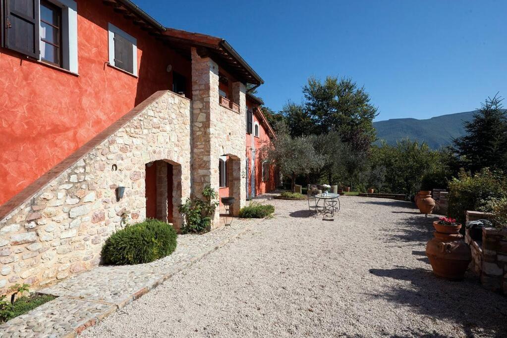Вілла Casale Rosso Castel San Felice Екстер'єр фото