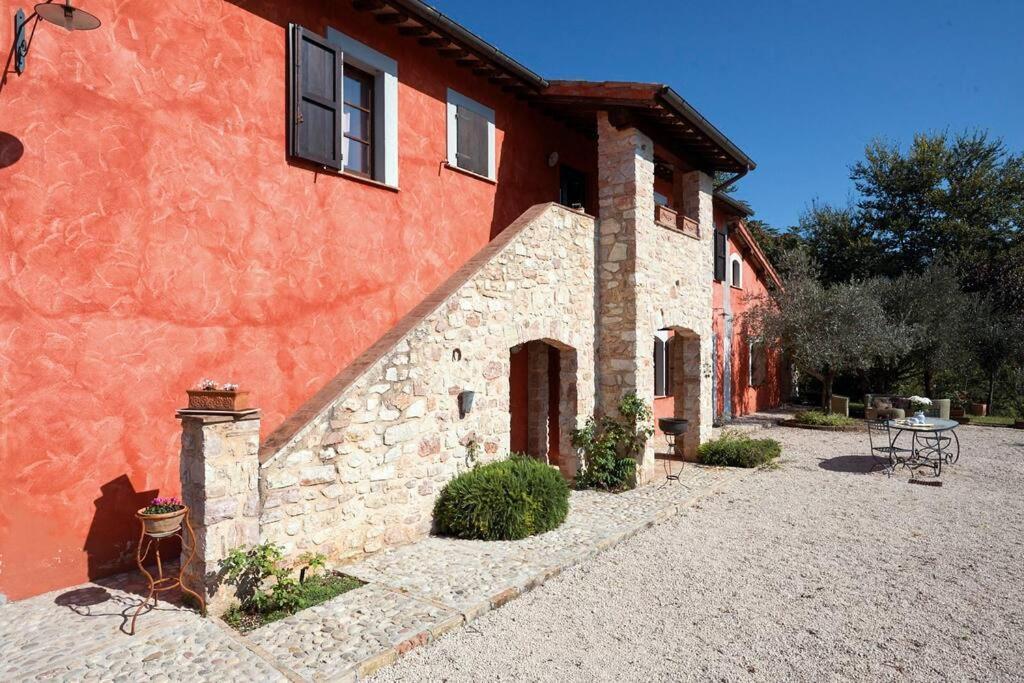 Вілла Casale Rosso Castel San Felice Екстер'єр фото